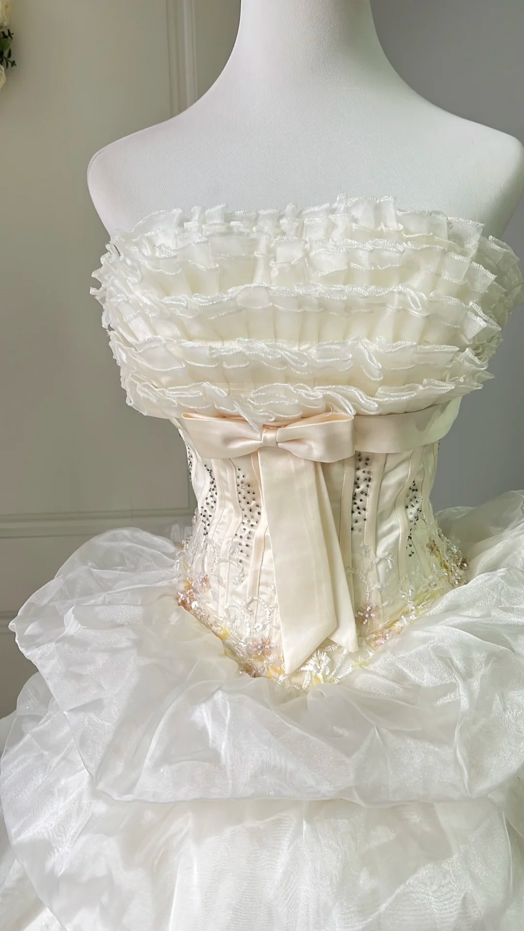Sweet 15 Quinceanera Dress Ball Gown Strapless Light Yellow Tulle With Tiered Layers Long 16th Birthday Outfits RC0656