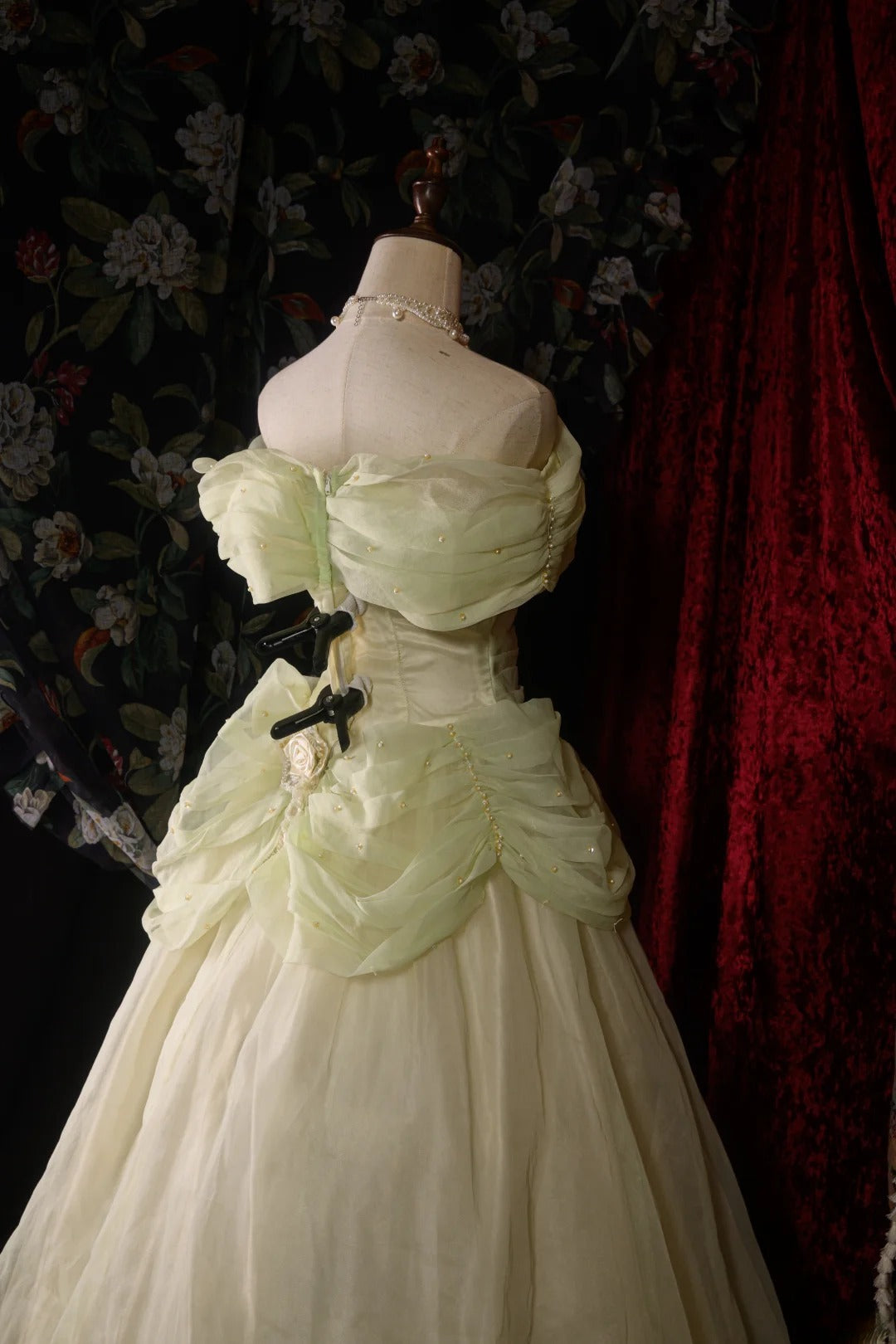 Vintage Ball Gown Formal Events Off The Shoulder Sage Green With 3D Flowers Quince Dress Quinceanera Dresses Birthday Outfits RB8566