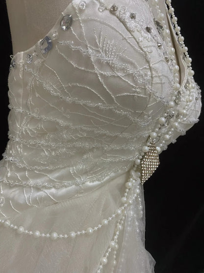 Beautiful Ball Gown Halter Sleeveless Tulle With Beading Long Groom Bride Gown Bridal Dress Modest Wedding Dresses RB7790
