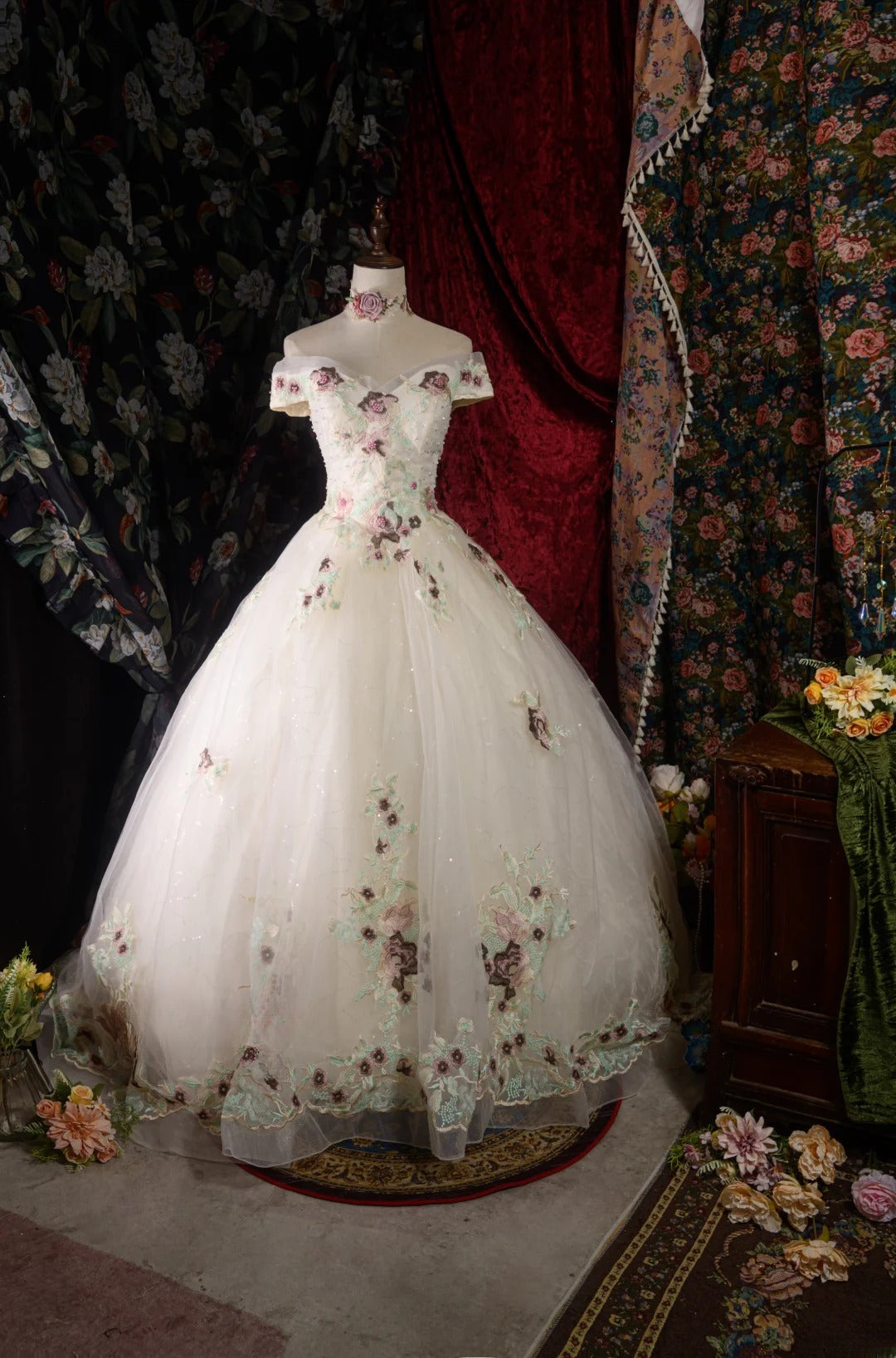 Vintage Ball Gown Formal Events Off The Shoulder Ivory Tulle With 3D Lace Quince Dress Quinceanera Dresses Birthday Outfits RB8569