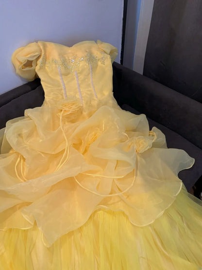 Luxury Ball Gown Off The Shoulder Yellow Poofy Long With Ruffled Tiered Lace Quince Dress inspo Quinceanera Dresses Sweet 15 16 Outfits RB7810