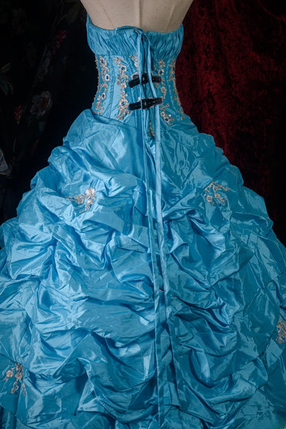 Charming Ball Gown Formal Events Strapless Blue With Tiered Appliqued Quince Dress Quinceanera Dresses Birthday Outfits RB8576