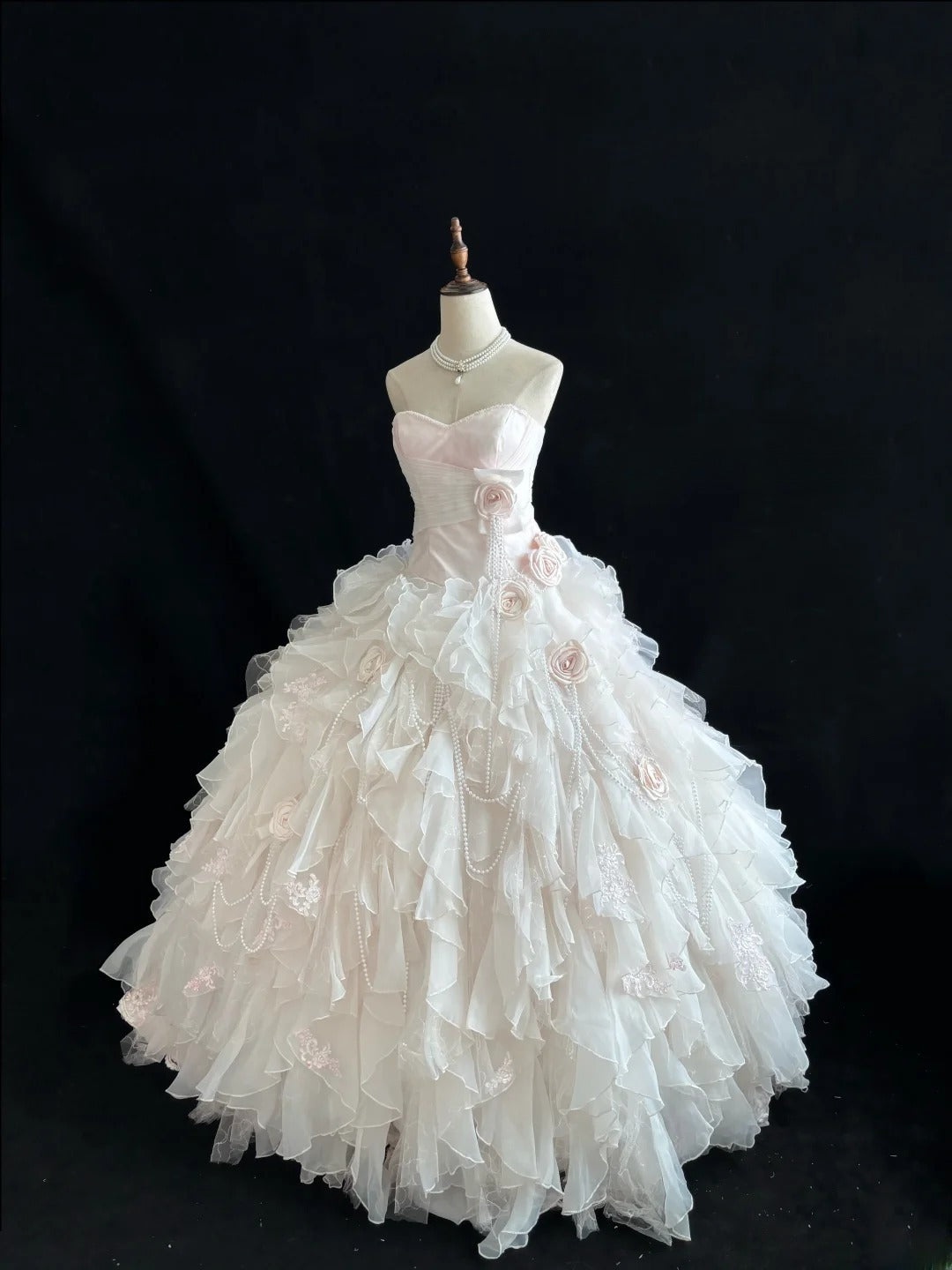 Beautiful Ball Gown Sweetheart Light Pink Poofy Long With Ruffled Tiered Flowers Quince Dress inspo Quinceanera Dresses Sweet 15 16 Outfits RB7816