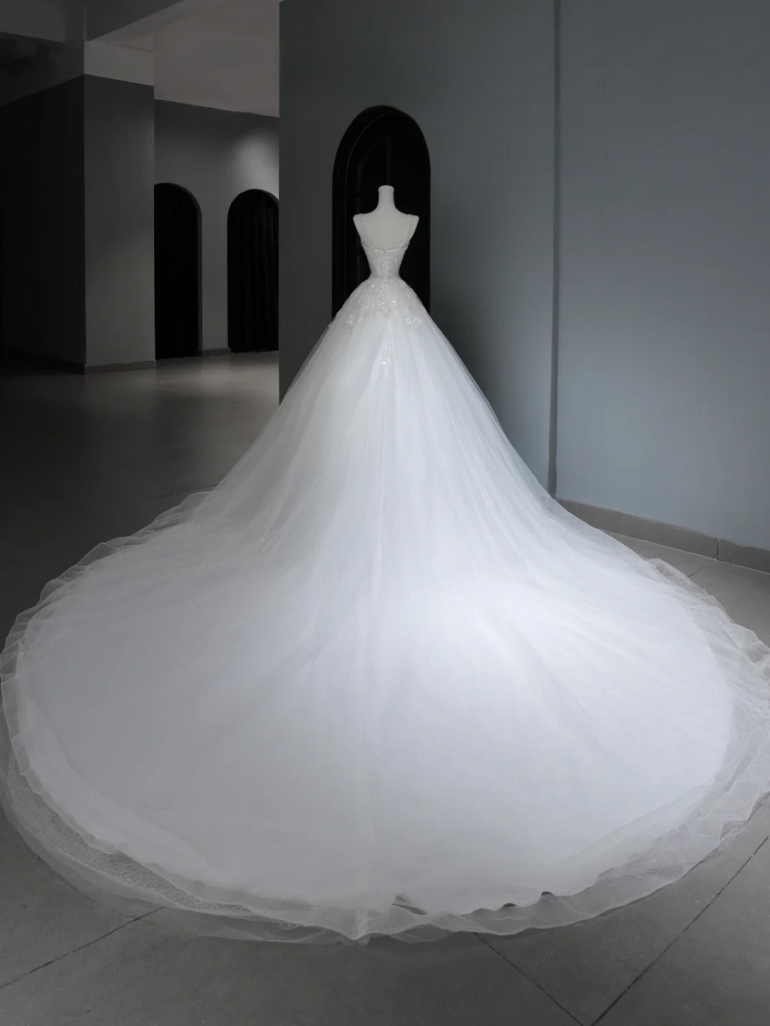 Elegant Classy Long Wedding Gowns Boho Ideas Spaghetti Strap Dresses Bohemian Style for Bride With Fitted Lace Bridal Gown AS368