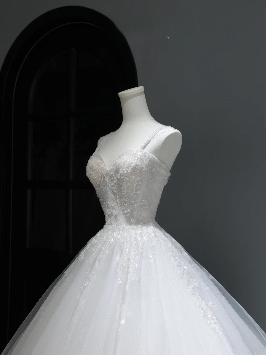 Elegant Classy Long Wedding Gowns Boho Ideas Spaghetti Strap Dresses Bohemian Style for Bride With Fitted Lace Bridal Gown AS368