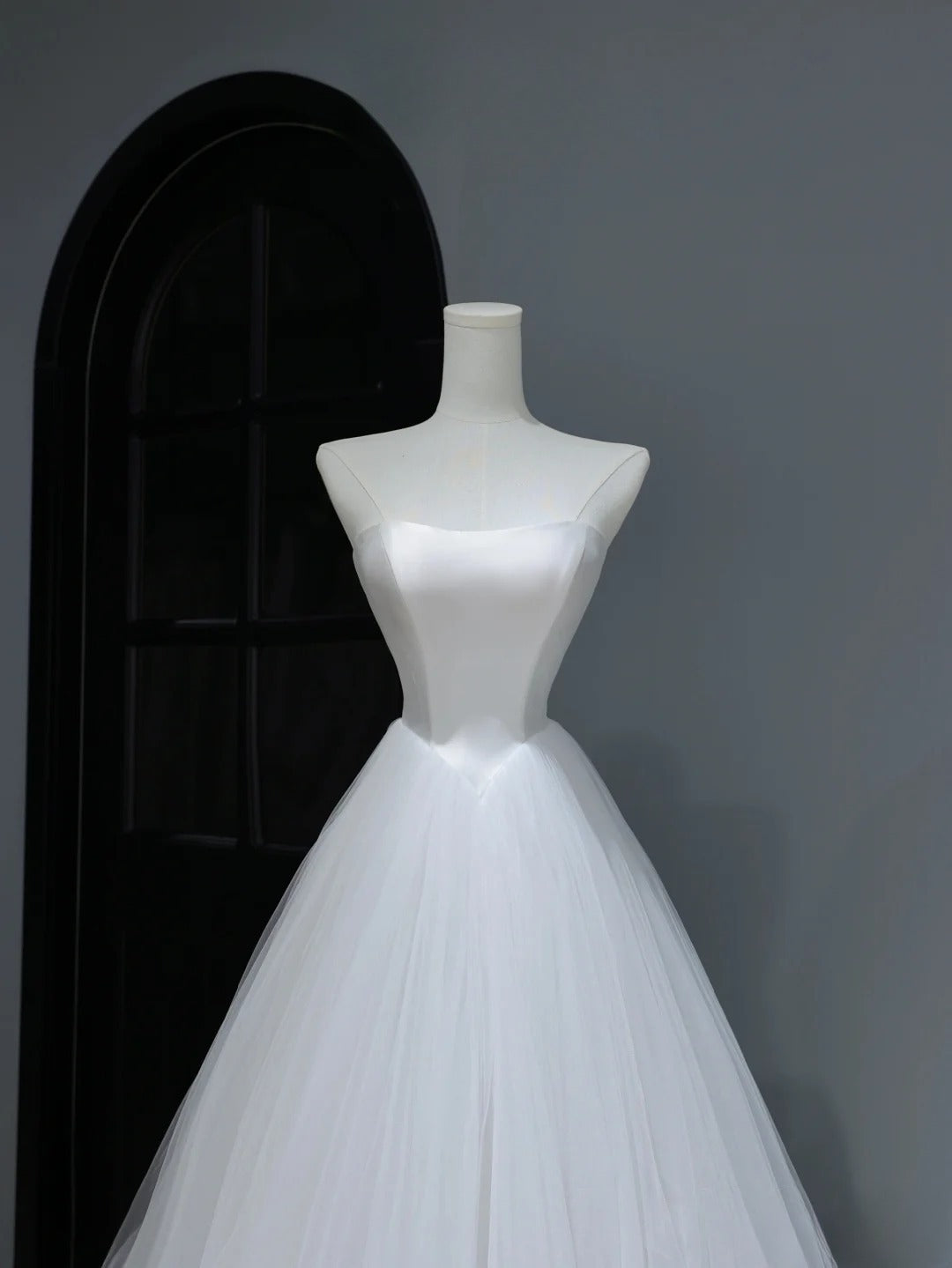 Dream Long Wedding Gowns Ball Gown Strapless Sleeveless Simple Bohemian Style for Bride With Corset Fitted Bridal Dress AS370