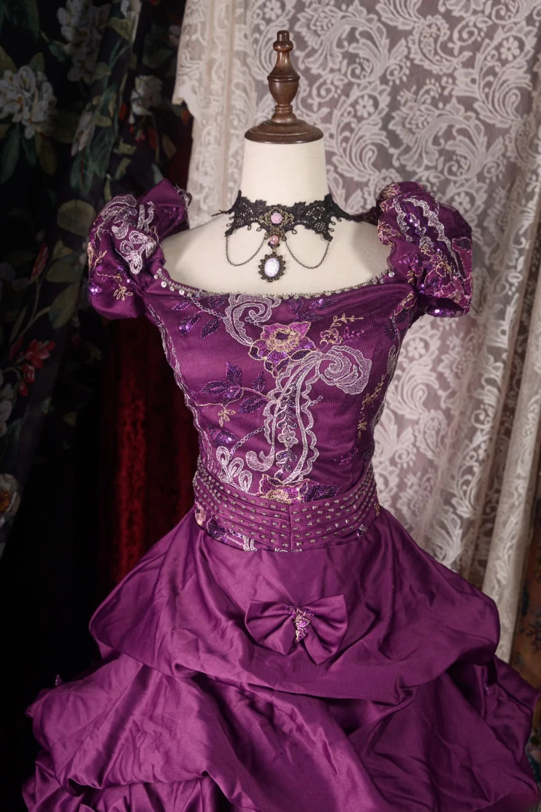 Charming Square Neck Purple Satin Quinceanera Ball Gown For Sweet 15 15 Anos Formal Pageant Dress Photoshoot & Celebration RB8580