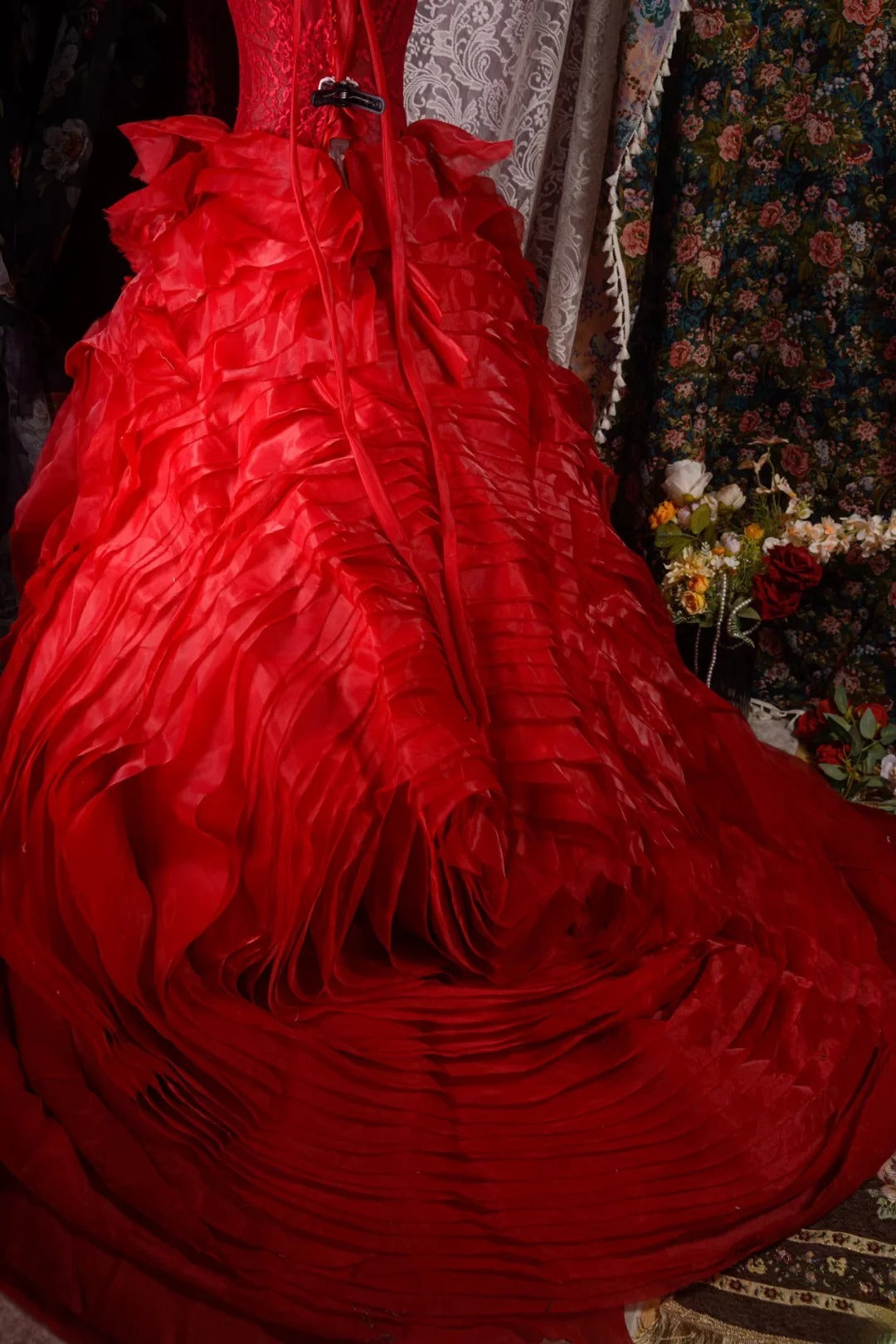 Elegant Formal Outfit for 15 Anos Photoshoot & Celebration Ball Gown Red Pageant Dress Photoshoot & Celebration RB8581