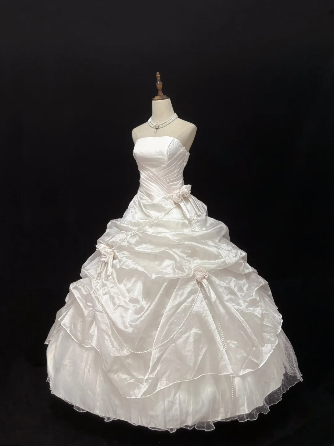 Beautiful Ball Gown Strapless Light Pearl Pink Long With Ruffled Flowers Quince Dress inspo Quinceanera Dresses Sweet 15 16 Outfits RB7830