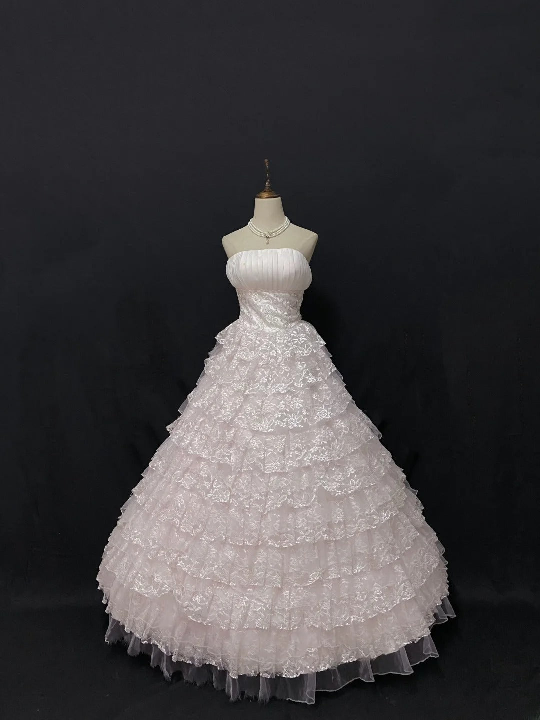 Fairytale Ball Gown Strapless Tulle Long With Ruffled Tiered Quince Dress inspo Quinceanera Dresses Sweet 15 16 Outfits RB7833