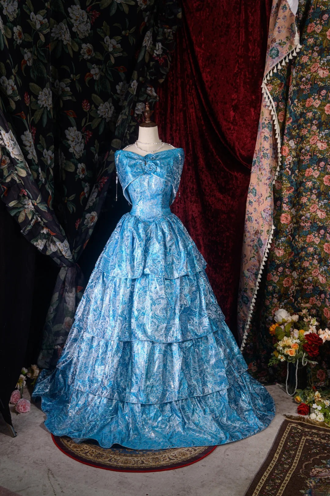 Elegant Ball Gown Spaghetti Straps Blue Quinceanera Dress Sweet 15 15 Anos Quinceañera Dresses For Pageant RB8585