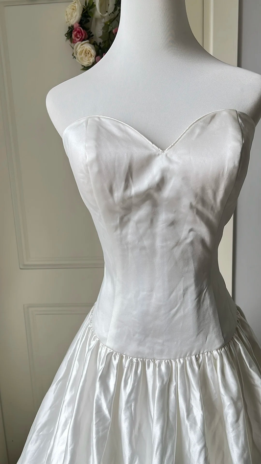 Simple Wedding Dress Ball Gown Sweetheart Satin White With Drop Waist Long Bridal Gown RC0705