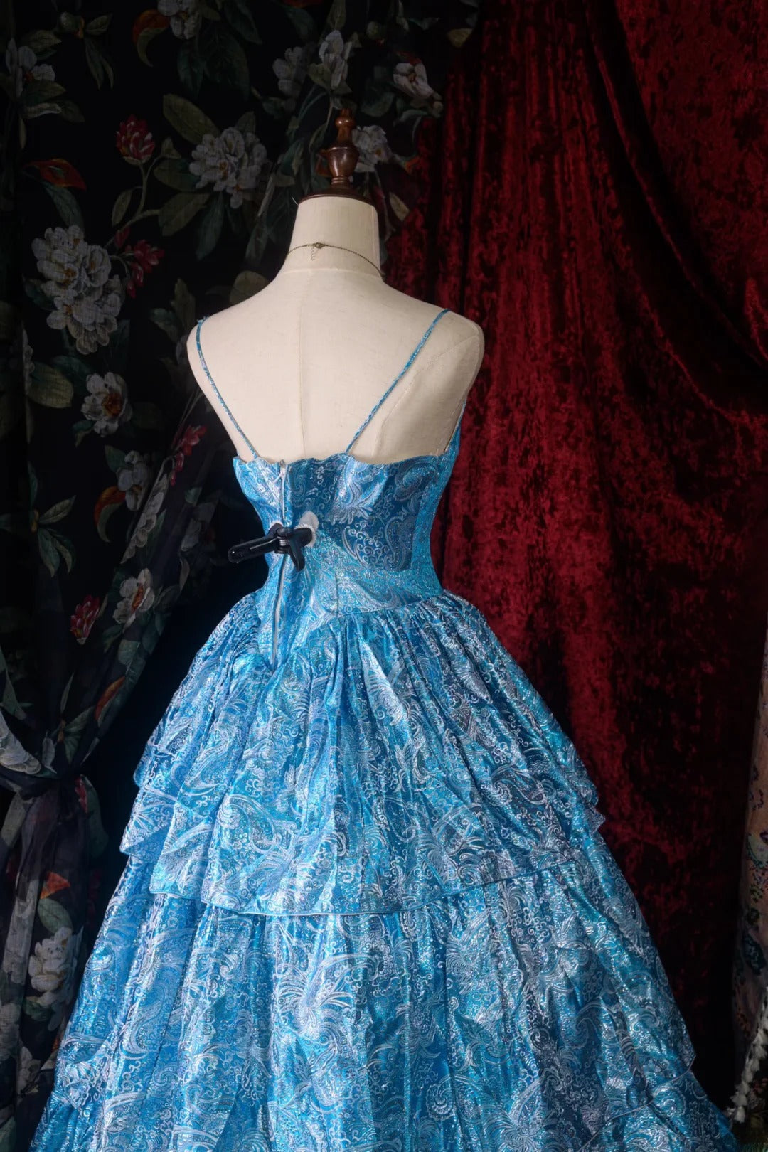 Elegant Ball Gown Spaghetti Straps Blue Quinceanera Dress Sweet 15 15 Anos Quinceañera Dresses For Pageant RB8585