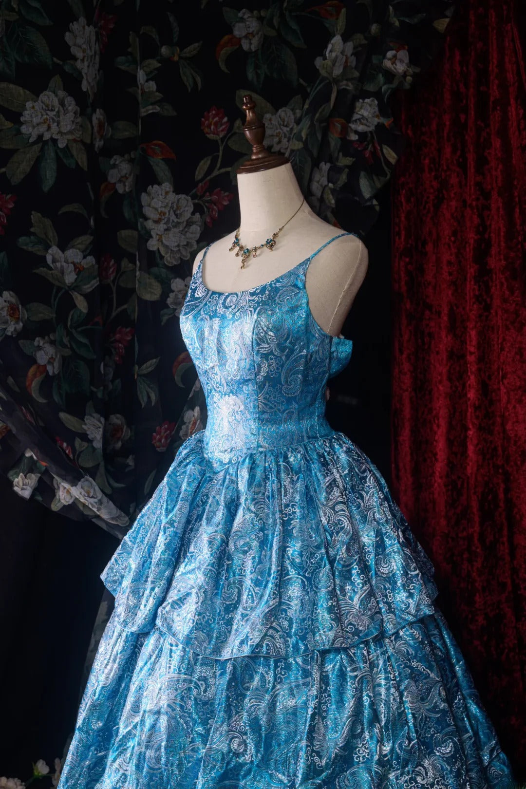 Elegant Ball Gown Spaghetti Straps Blue Quinceanera Dress Sweet 15 15 Anos Quinceañera Dresses For Pageant RB8585