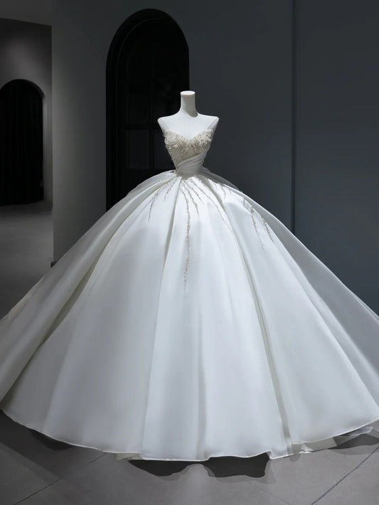Princess Long Wedding Dress Ball Gown Sweetheart Style for Bride With Pearls Beaded Bodice Train Bridal Dresses AS385