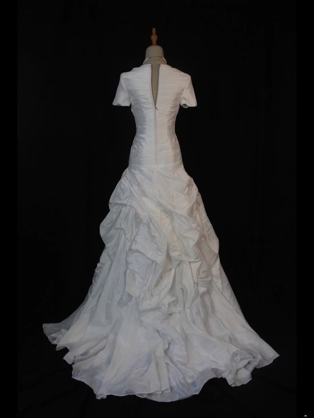 Princess Women's Ball Gown Sweetheart With Short Sleeves White Taffeta Sweep Train Wedding Dresses AS387