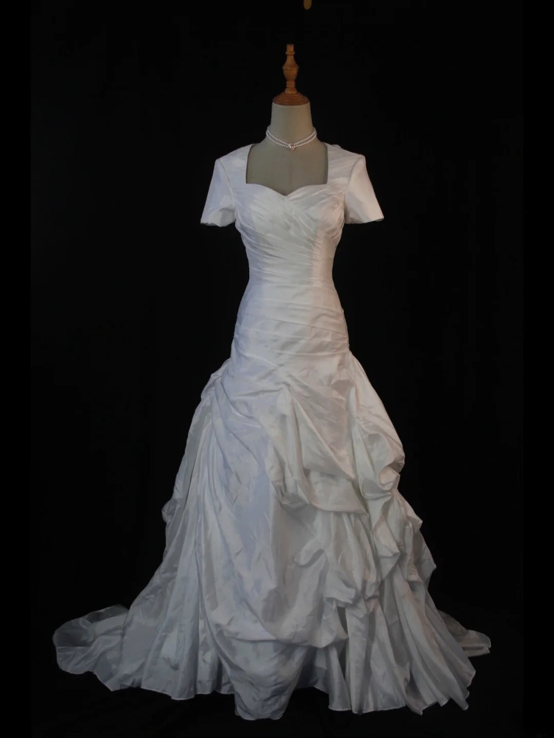 Princess Women's Ball Gown Sweetheart With Short Sleeves White Taffeta Sweep Train Wedding Dresses AS387