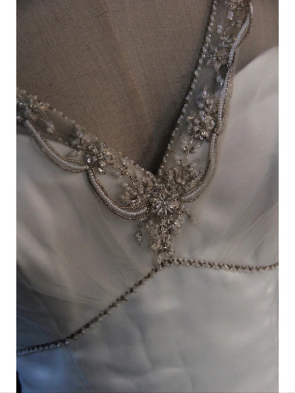 Women's Elegant Sheer V Neck Vintage Tulle Satin Wedding Dress for Bride Sweep Train Wedding Dresses AS388