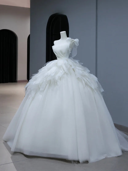 Modest Long Wedding Dress Ball Gown One Shoulder Style for Bride With Tiered Pleated Bodice Train Bridal Dresses AS392