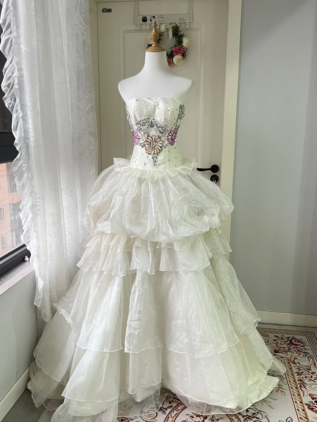 Sweet 15 Quinceanera Dresses Ball Gown Strapless White With Crystals Long 16th Birthday Dress RC0719