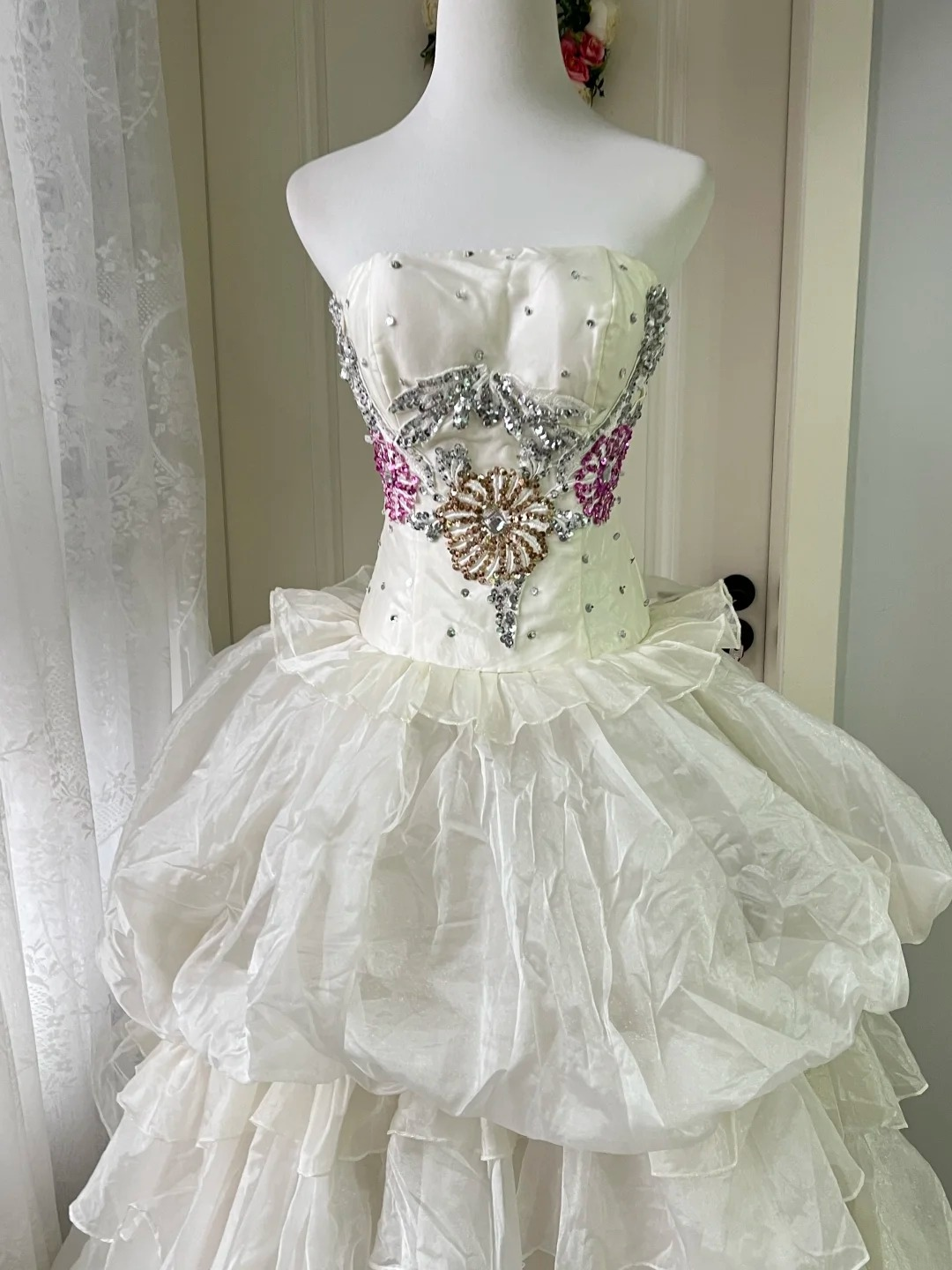 Sweet 15 Quinceanera Dresses Ball Gown Strapless White With Crystals Long 16th Birthday Dress RC0719