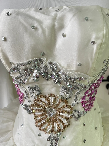 Sweet 15 Quinceanera Dresses Ball Gown Strapless White With Crystals Long 16th Birthday Dress RC0719