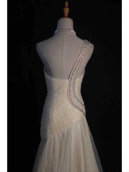 Women's Elegant Mermaid One Shoulder Vintage Tulle White Wedding Dress for Bride Sweep Train Wedding Dresses AS402