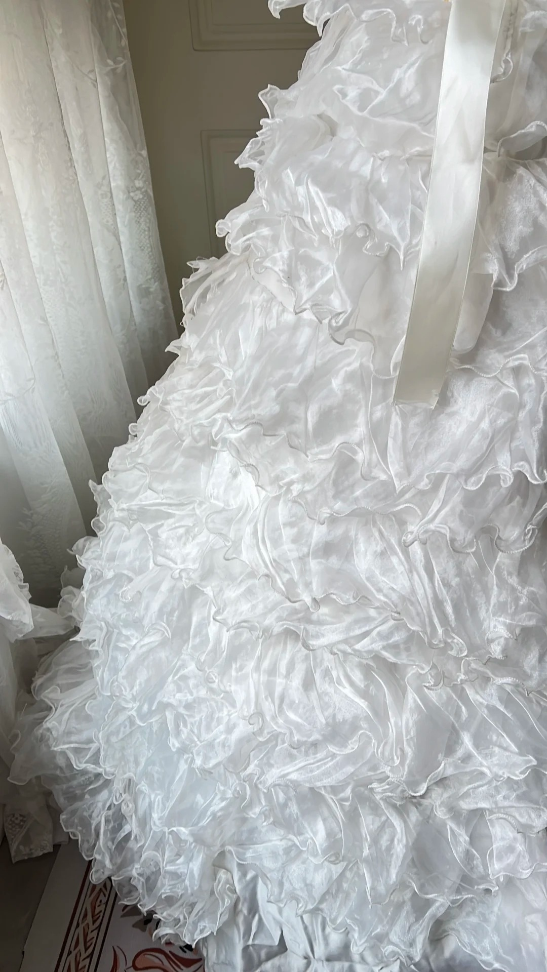 Sweet 15 Quinceanera Dresses Ball Gown Strapless White With Layers Tiered Long 16th Birthday Dress RC0725