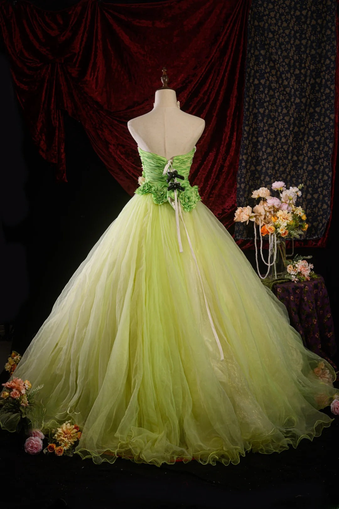 Ball Gown Strapless Sage Green Tulle Sweet 15 Quinceanera Dresses Formal Gown For 15 Anos Celebration RB8597