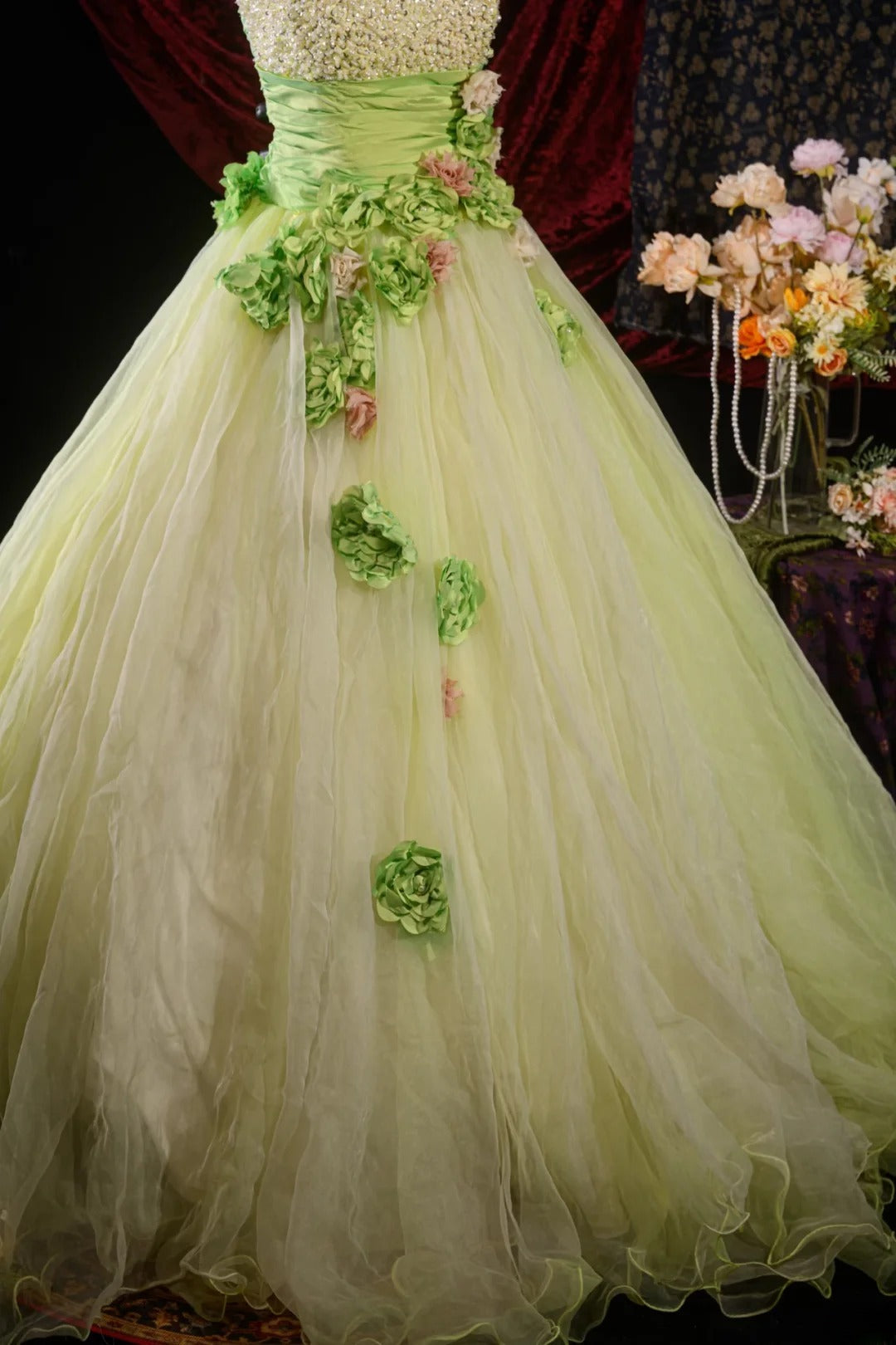 Ball Gown Strapless Sage Green Tulle Sweet 15 Quinceanera Dresses Formal Gown For 15 Anos Celebration RB8597