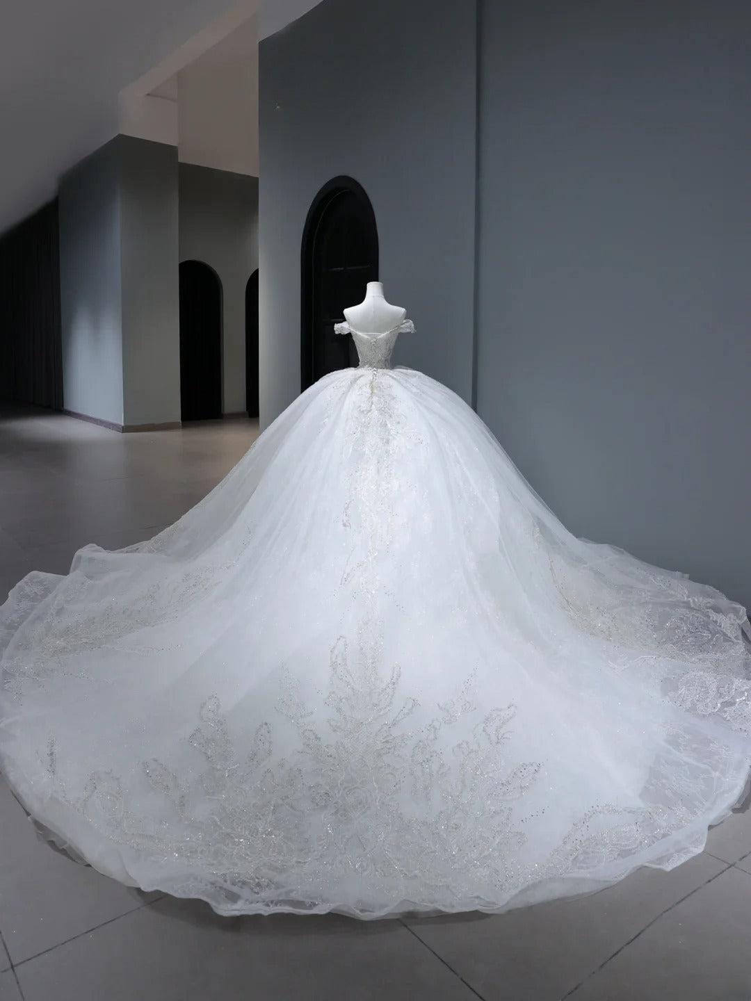 Princess Long Wedding Gowns Ball Gown Off The Shoulder Style for Bride With Pleated Cap Sleeves Train White Bridal Dress AS406