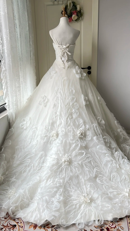 Simple Wedding Dress Ball Gown Sweetheart White With Corset Fitted Back Train Long Bridal Gown RC0729