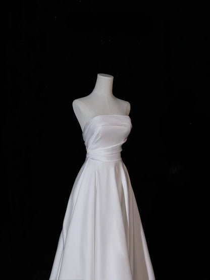 Simple Long Wedding Dresses A Line Strapless Silky Satin Style for Bride With Pleated Bodice Train White Fitted Bridal Dresses AS410