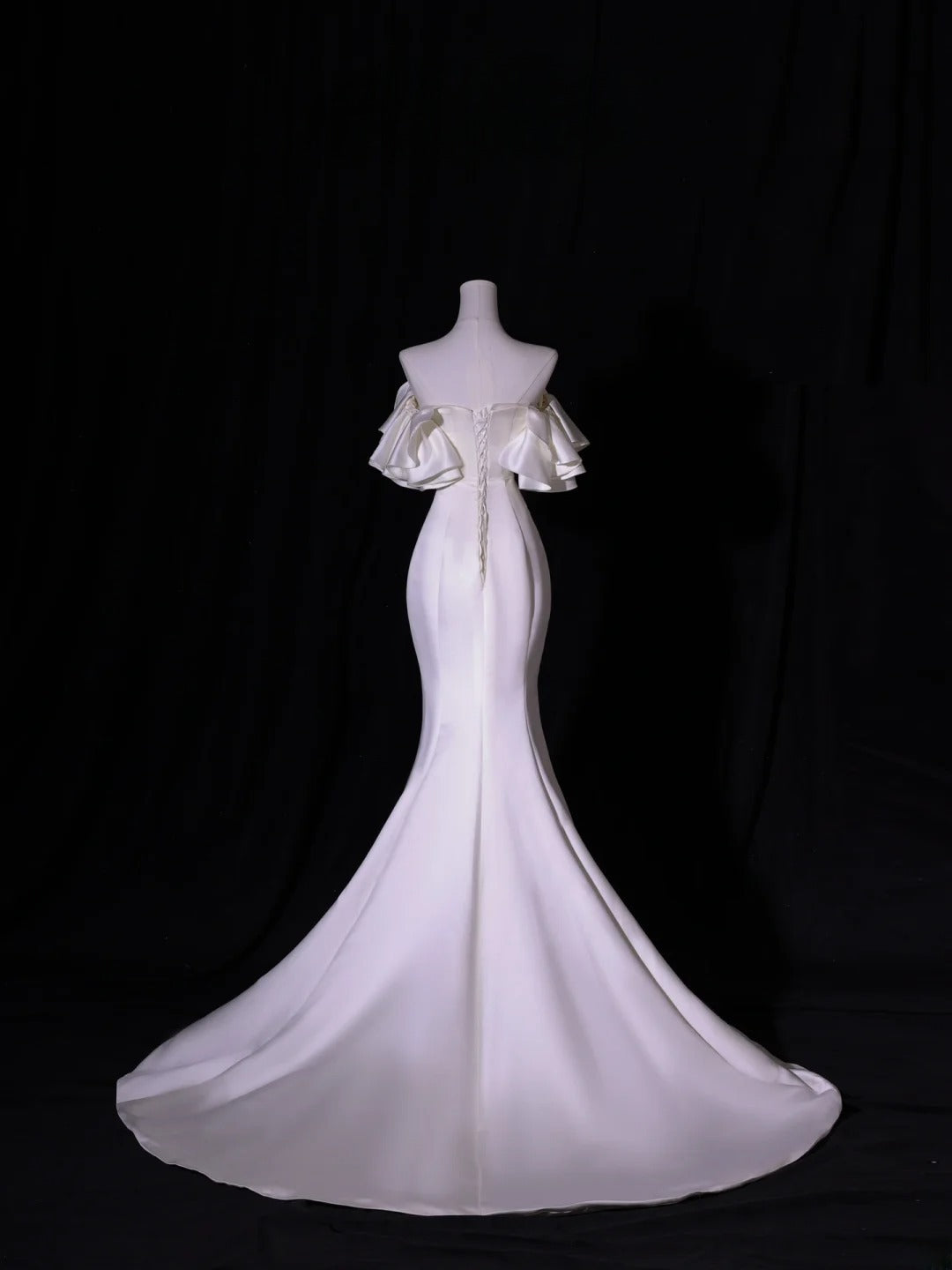 Simple Long Wedding Dresses Mermaid Off The Shoulder With Short Sleeves Silky Satin Style For Brides White Fitted Bridal Dresses AS417