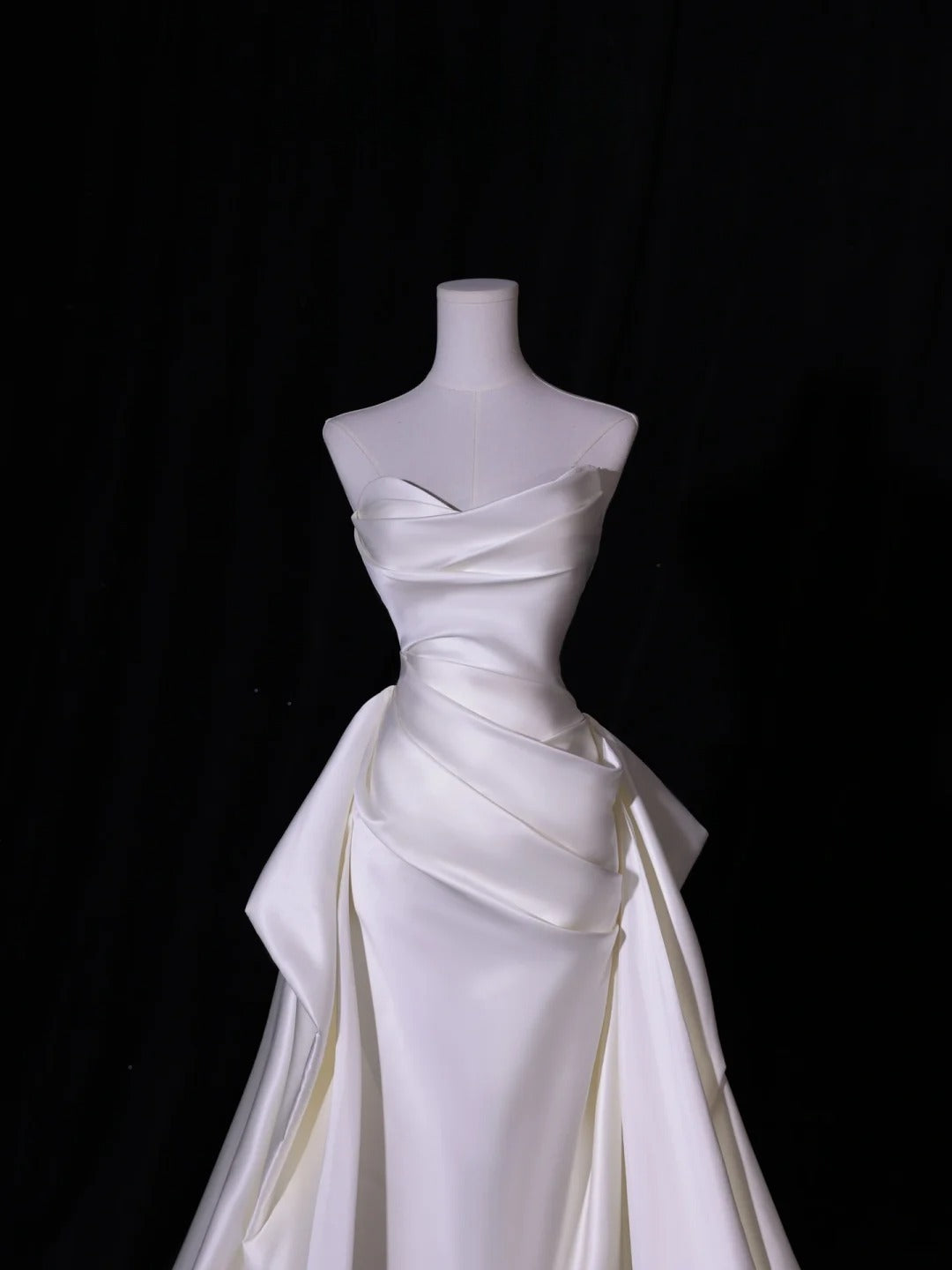 Simple Long Wedding Dresses Mermaid White Mermaid Satin Pleats Wedding Dress Silky Satin Style For Brides Fitted Bridal Gowns AS418