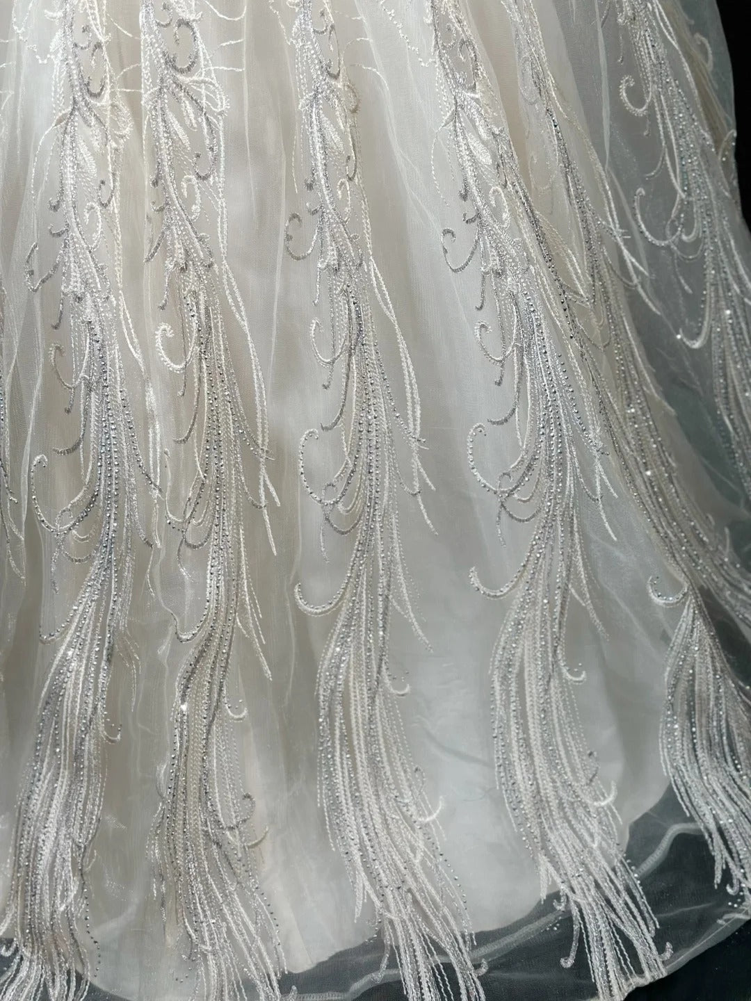 Charming Prom Dresses Ball Gown Off The Shoulder White Tulle With Feather Night Evening Formal Outfits RB6234