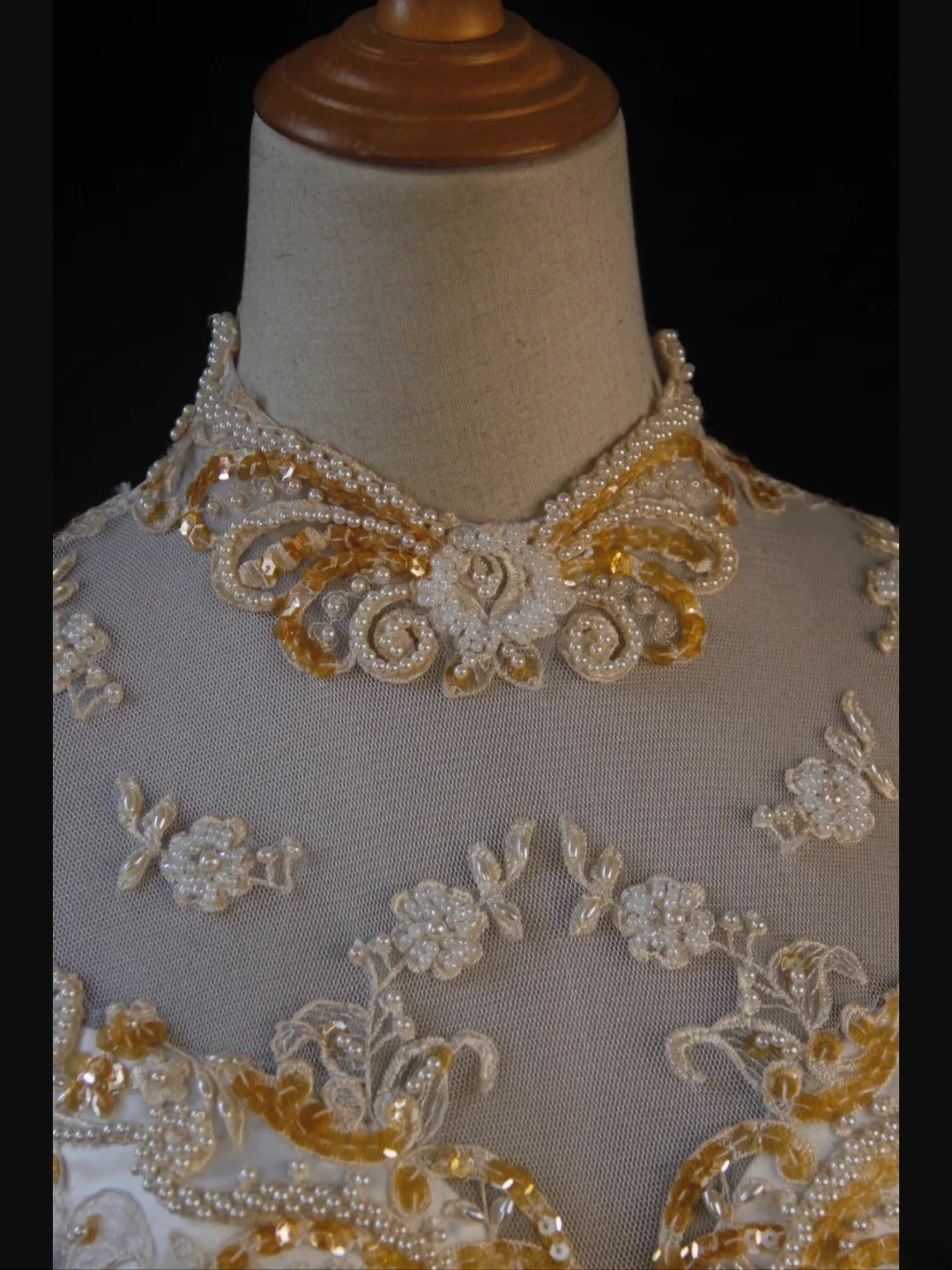 Women's Elegant High Neck Vintage With Sleeves Satin Wedding Dress for Bride Sweep Train Wedding Dresses AS422