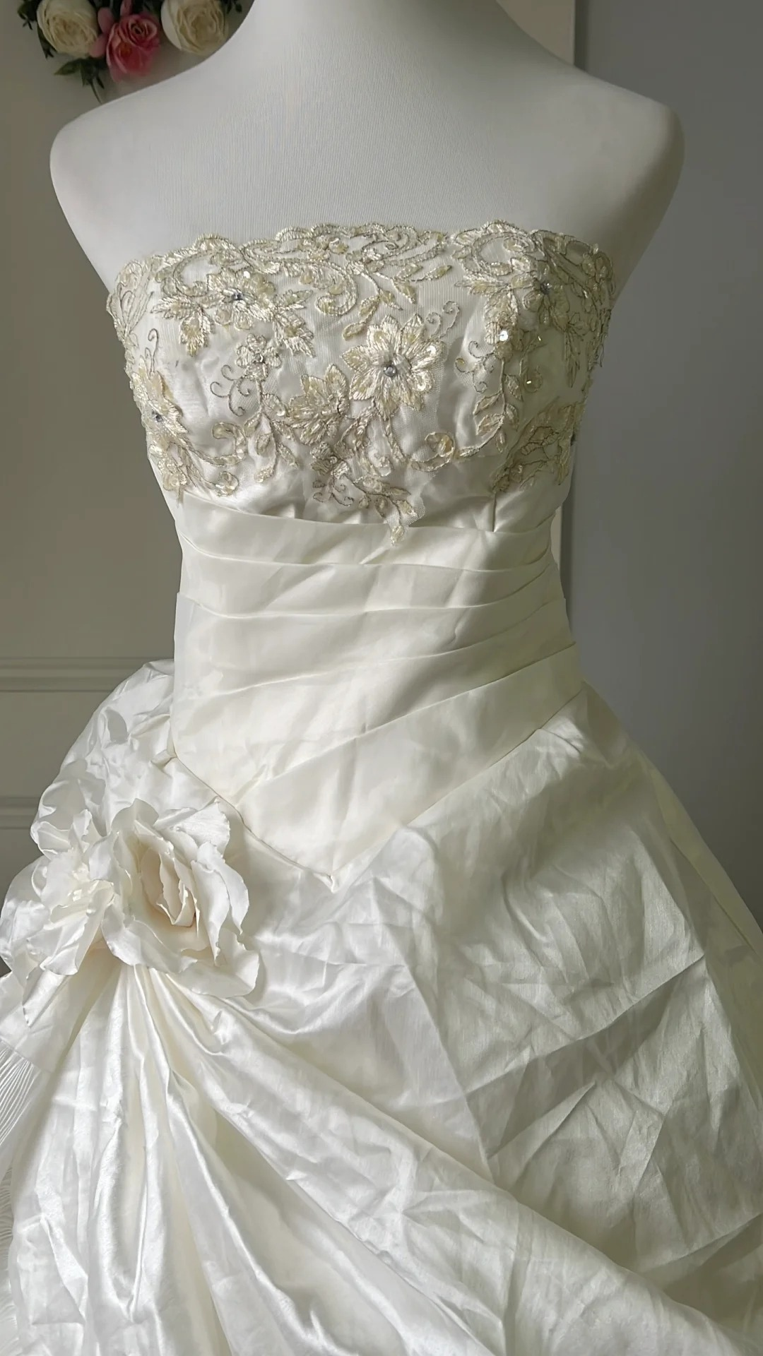 Sweet 15 Dress Quinceanera Dresses Ball Gown Strapless White With Lace Layers Long 16th Birthday Outfits RC0744