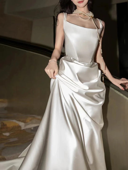 Simple Long Wedding Dresses White Mermaid Satin Pleats Wedding Dress Silky Satin Style For Brides Fitted Bridal Gowns AS445
