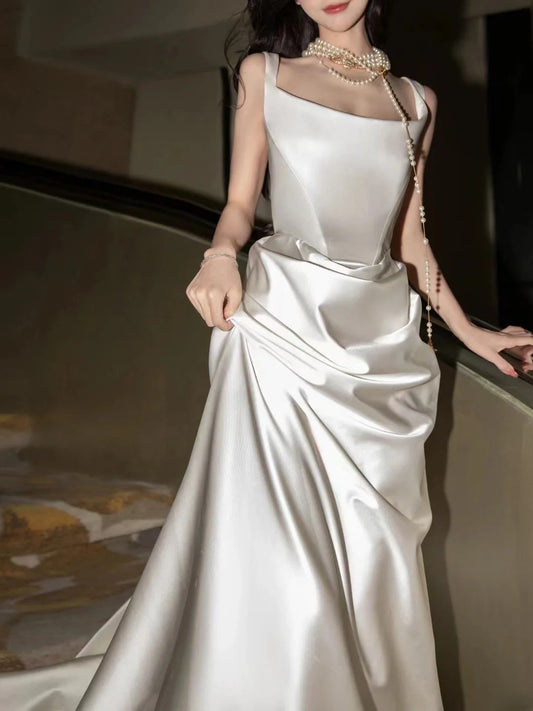 Simple Long Wedding Dresses White Mermaid Satin Pleats Wedding Dress Silky Satin Style For Brides Fitted Bridal Gowns AS445