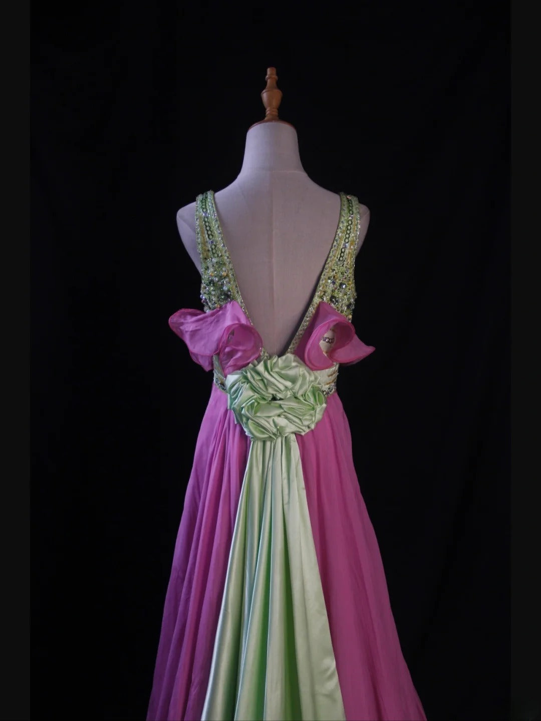 Vintage A Line V Neck Green Tops Chiffon Pink 80s With Beaded Bodice Long Prom Dresses Inspo Birthday Outfit Formal Dress For Women AS446