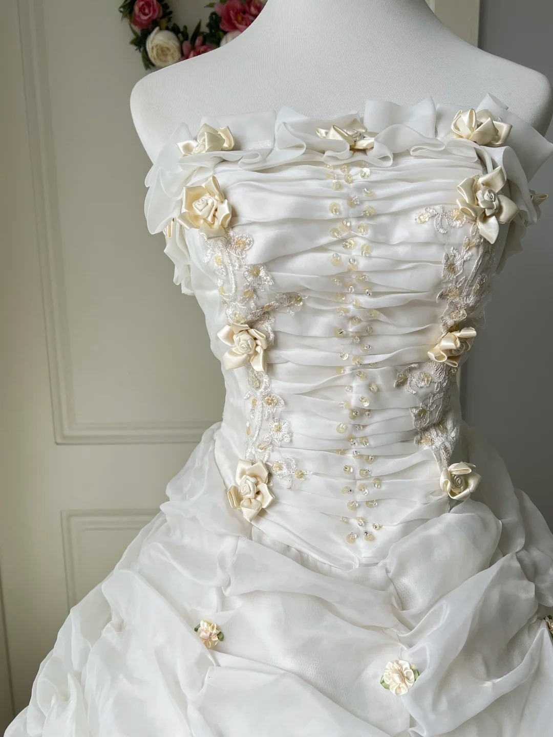 Sweet 15 Dress Quinceanera Dresses Ball Gown Strapless White With Tiered Flowers Long 16th Birthday Outfits RC0764