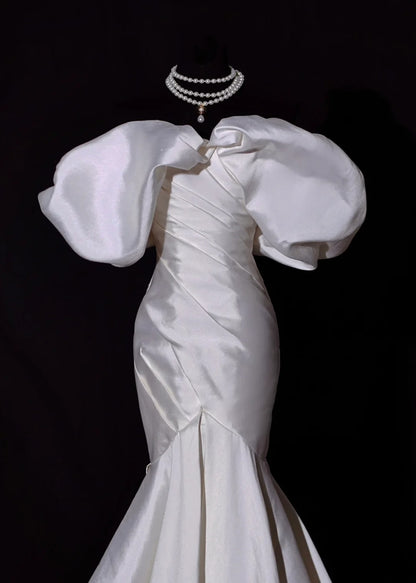 Classic Long Wedding Gowns Mermaid Off The Shoulder Satin Style for Bride With Pleated Bodice Train White Bridal Dress AS451