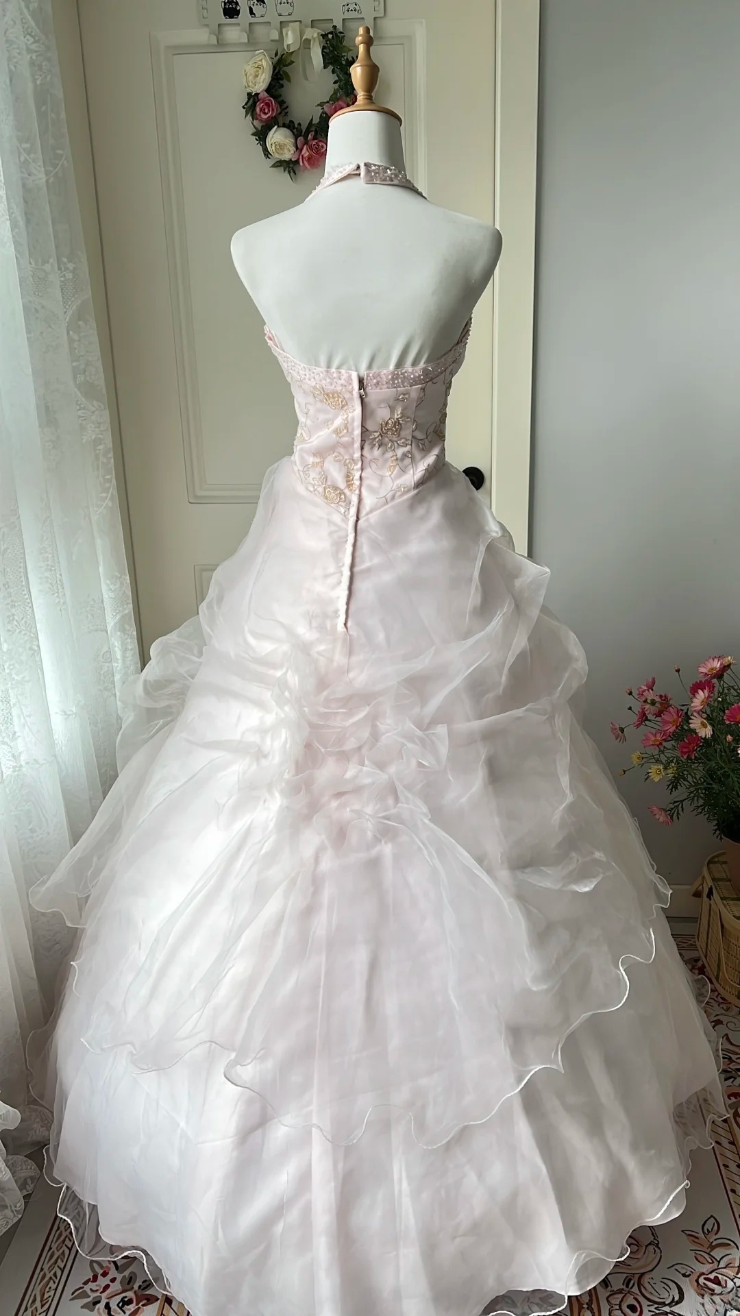 Sweet 15 Dress Quinceanera Dresses Ball Gown Halter Pink With Tiered Flower Long 16th Birthday Outfits RC0768