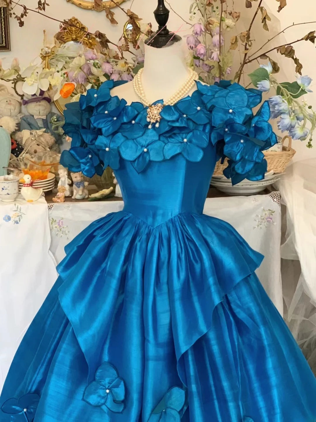 Sweet 16 Dress BallGown Royal Blue Satin With Flowers Vestido De 15 Sweet Sixteen Dress RB9561