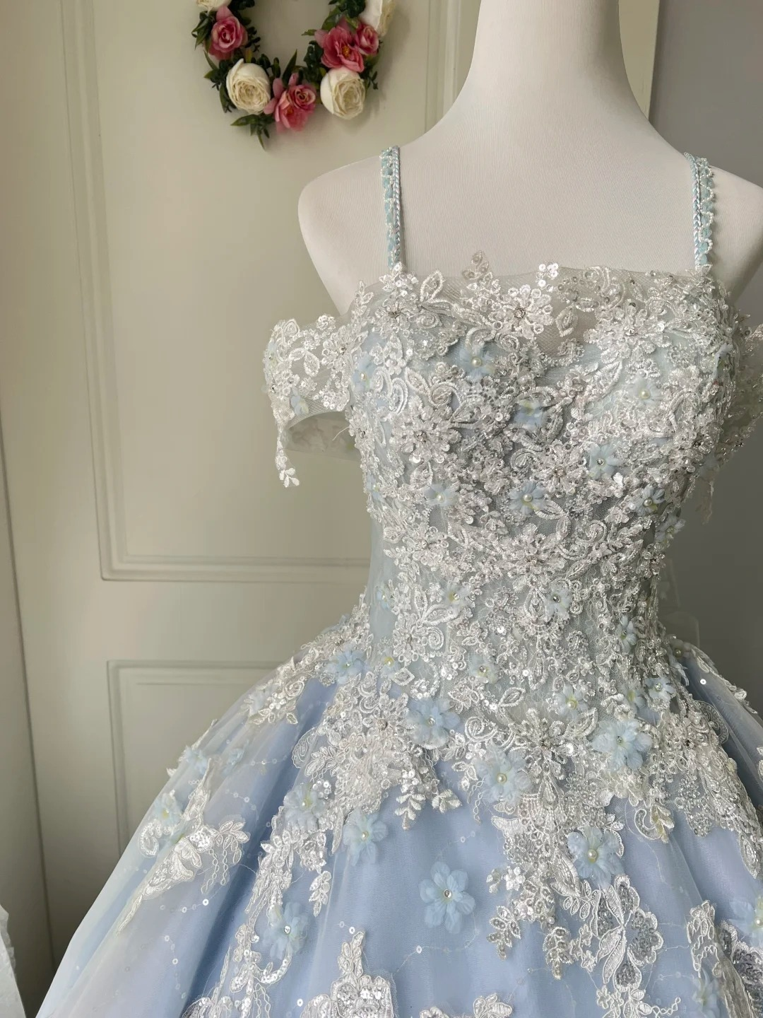 Sweet 15 Dress Quinceanera Dresses Ball Gown Spaghetti Straps Light Sky Blue With Lace Long 16th Birthday Outfits RC0772