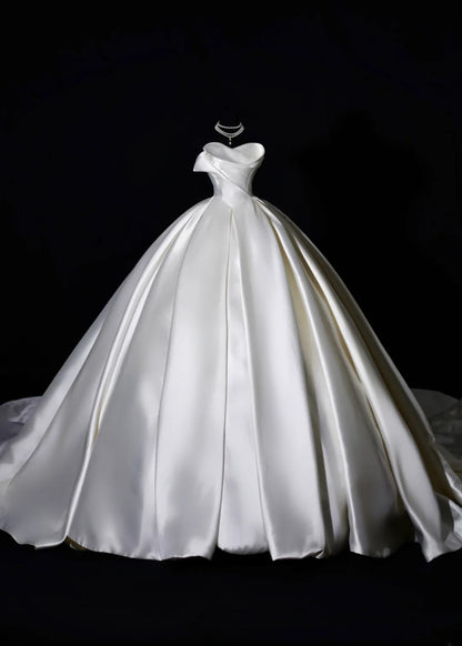 Princess Long Wedding Gowns Ball Gown Sweetheart Sleeveless Satin for Bride With Pleated Train White Bridal Dress AS462