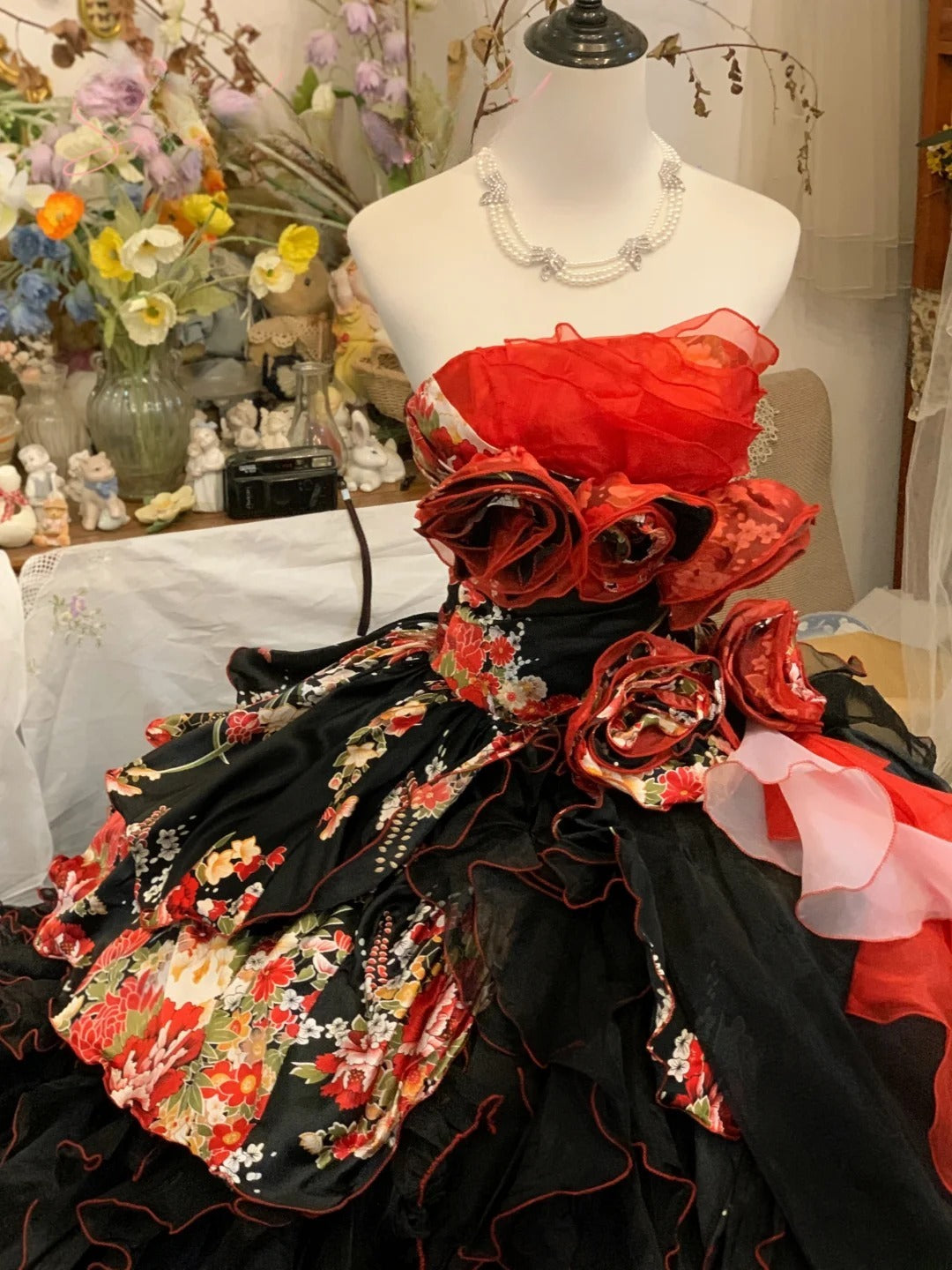 Sweet 16 Dress Ball Gown Strapless Black Red With Flowers Vestido De 15 Sweet Sixteen Dress RB9570