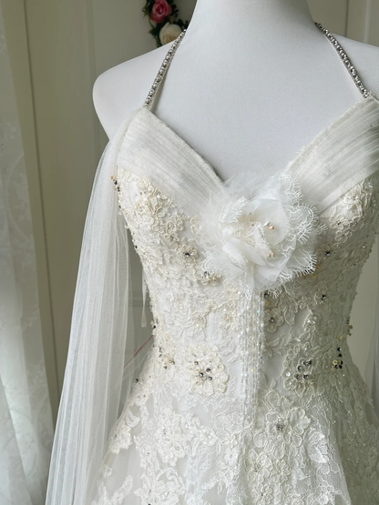 White Wedding Dress Ball Gown Halter Sleeveless With Cape Tulle Long Bridal Gown RC0786