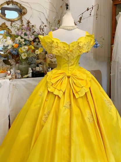Sweet 16 Dress Ball Gown Yellow Floral Satin With Appliques Vestido De 15 Sweet Sixteen Dress RB9574
